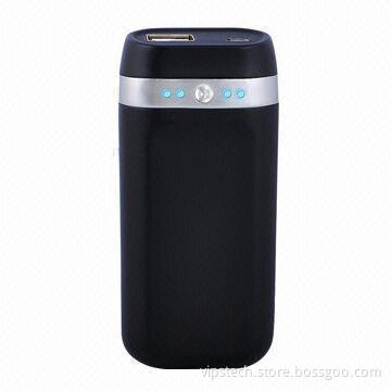 Mini Travel Charger with 4,400mAh Capacity, Shaver Flagon with LED Torch, CE/FCC/RoHS Mark